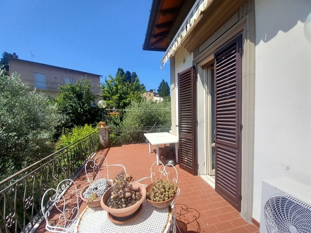 VENDESI TERRATETTO CON TERRENO BAMBASSI TERME